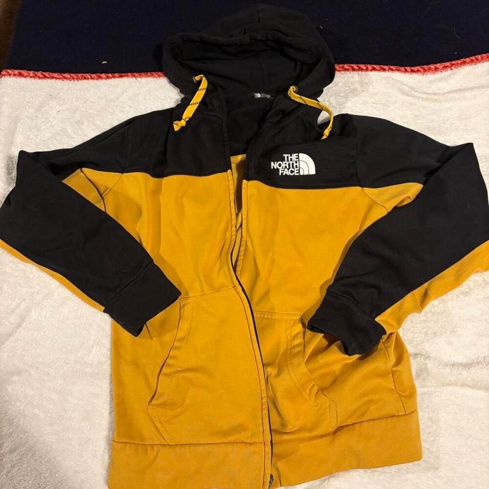 Men's North Face hoodie